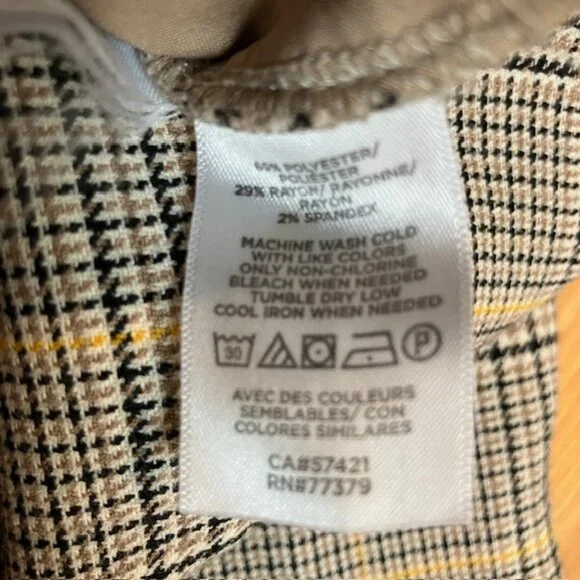 Ann Taylor plaid belted dress pants size 4P. - Picture 4 of 9